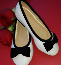 Load image into Gallery viewer, Isabella Shoes with Bow by San Pedro - Made in Manila